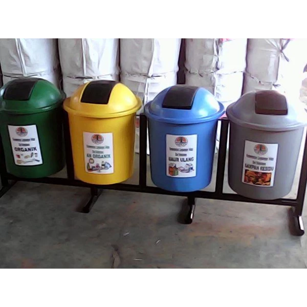 Tempat Sampah Pilah 3 Bentuk Bulat Bahan Fiber Kapasitas 50 Liter Kualitas Premium